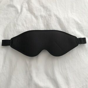 3D Contoured Sleep Eye Mask Blackout Black Adjustable Strap Airplane Travel Bed